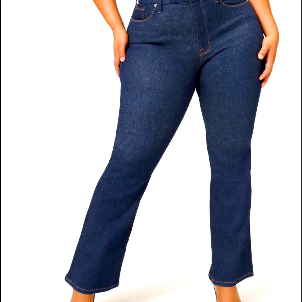 Good American Always Fits Good Classic Boot Jeans!!!